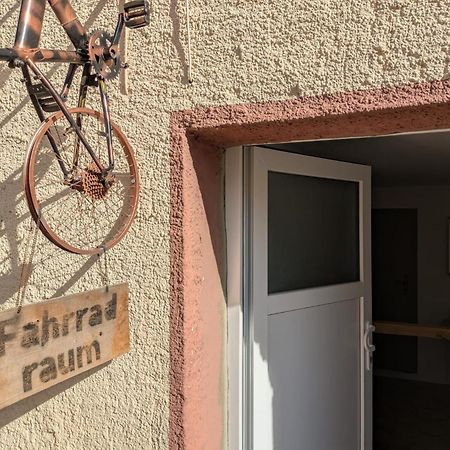 Hotel & Restaurant Bruehler Hof Wintrich Kültér fotó